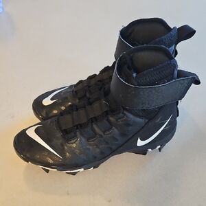 Nike Force Savage Wide Football Cleats